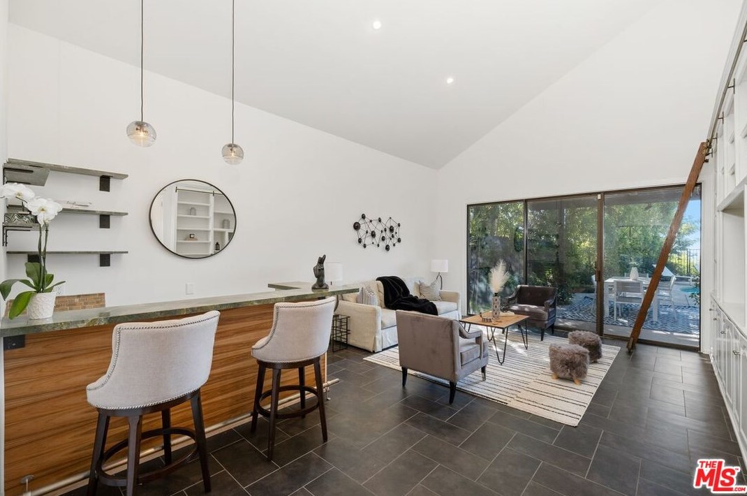 10164 Baywood Ct, Los Angeles CA  90077-2132 exterior