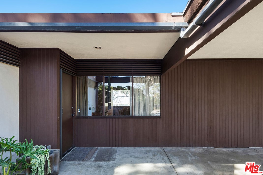 3940 San Rafael Ave, Los Angeles CA  90065-4014 exterior