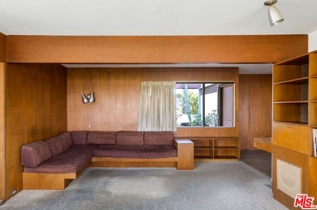 3940 San Rafael Ave, Los Angeles CA  90065-4014 exterior