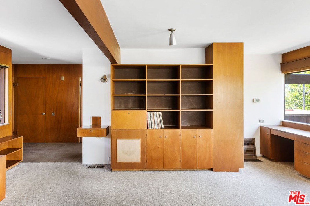 3940 San Rafael Ave, Los Angeles CA  90065-4014 exterior