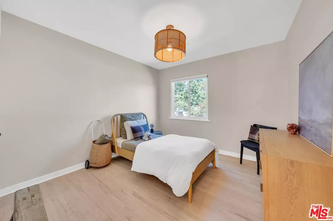 5948 78th St, Los Angeles CA  90045-2942 exterior