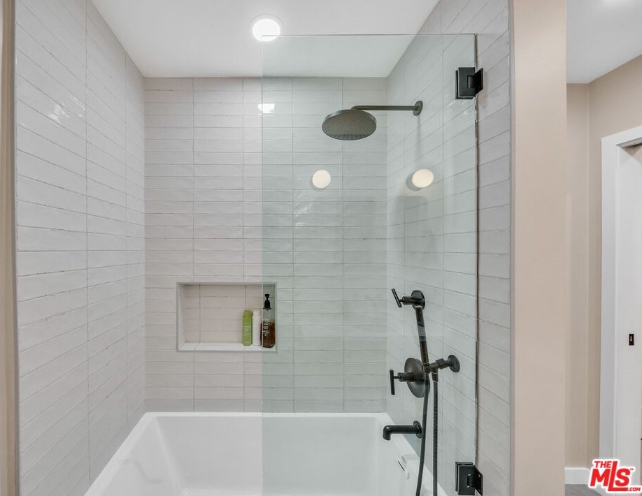 5948 78th St, Los Angeles CA  90045-2942 exterior