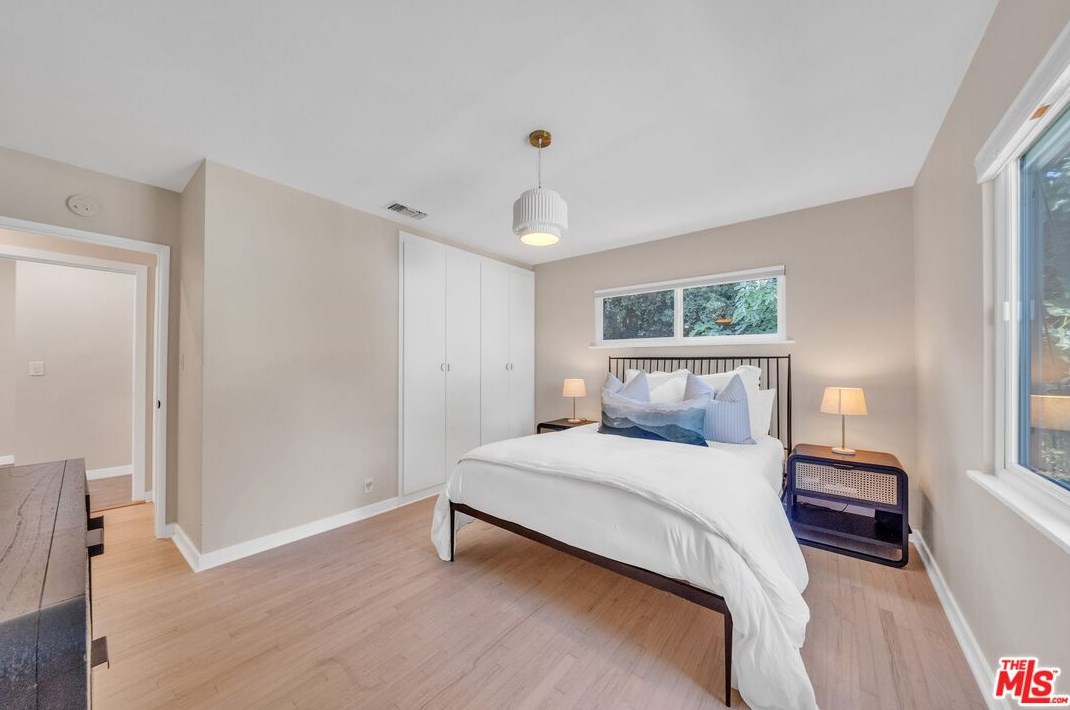 5948 78th St, Los Angeles CA  90045-2942 exterior