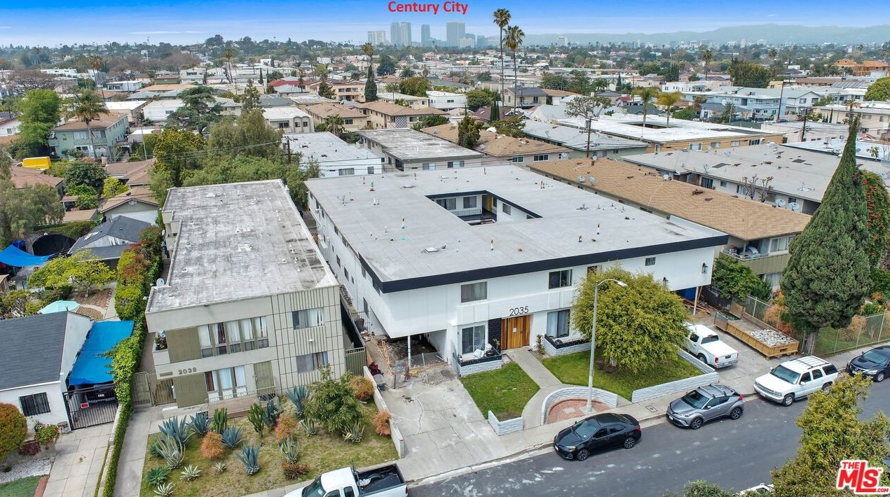 2033 Chariton St, Los Angeles CA  90034-1516 exterior