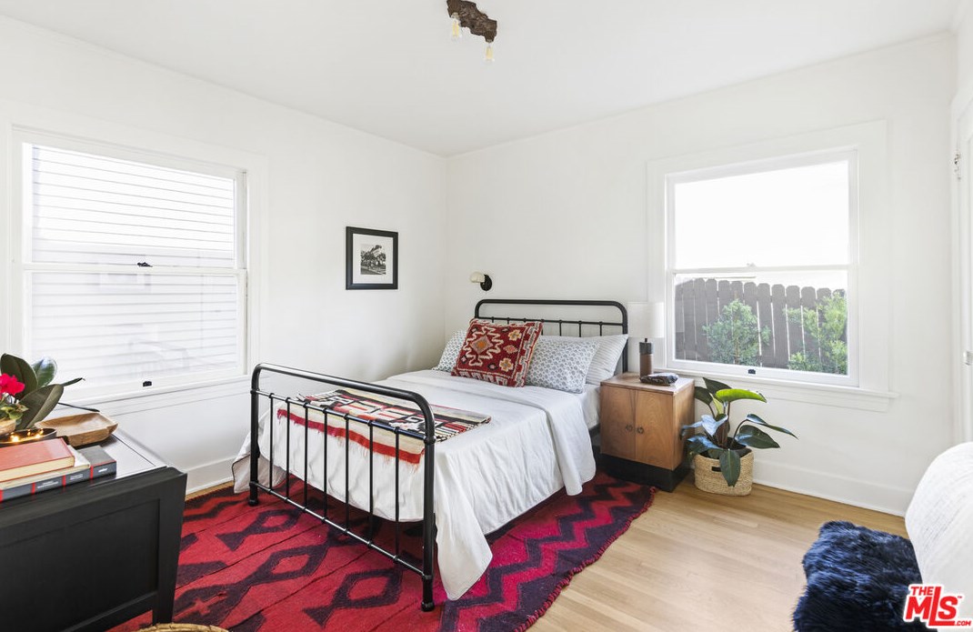 6161 Poppy Peak Dr, Los Angeles CA  90042-1331 exterior