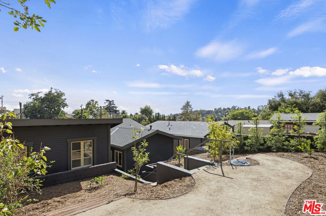 6161 Poppy Peak Dr, Los Angeles CA  90042-1331 exterior