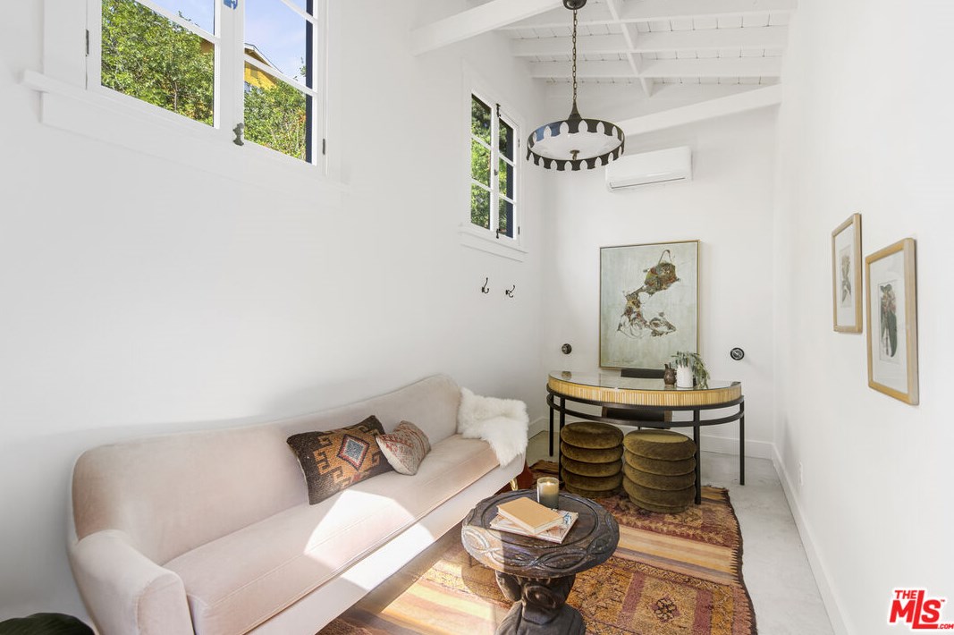 6161 Poppy Peak Dr, Los Angeles CA  90042-1331 exterior