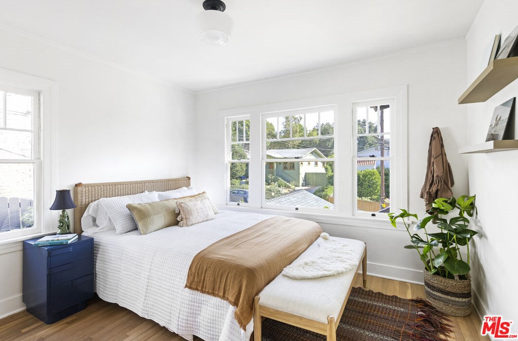 6161 Poppy Peak Dr, Los Angeles CA  90042-1331 exterior