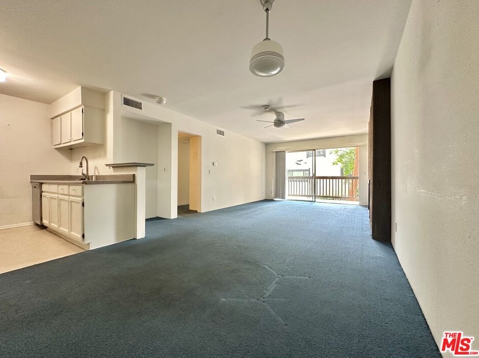 8106 Raintree Cir, Los Angeles CA  90230-4459 exterior