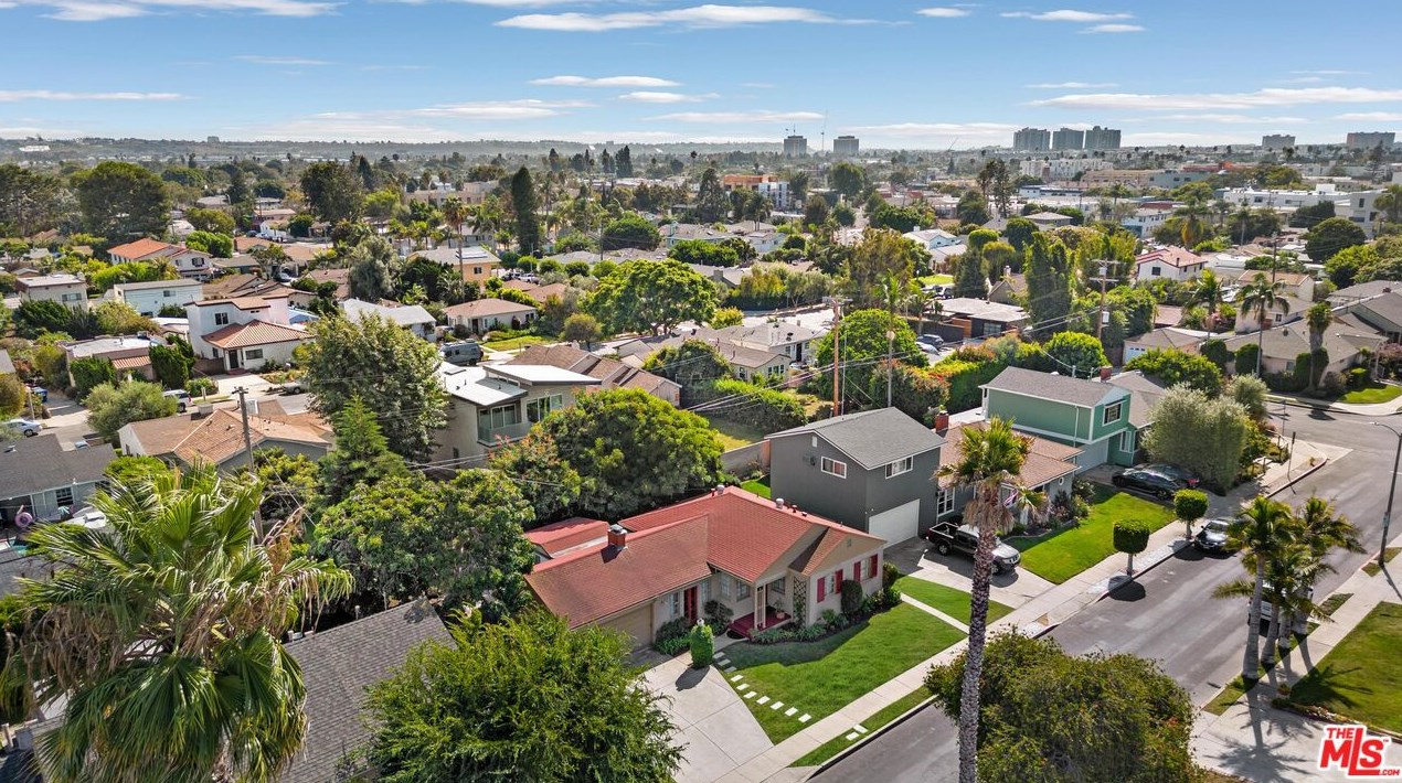 12428 Matteson Ave, Los Angeles CA  90066-4020 exterior