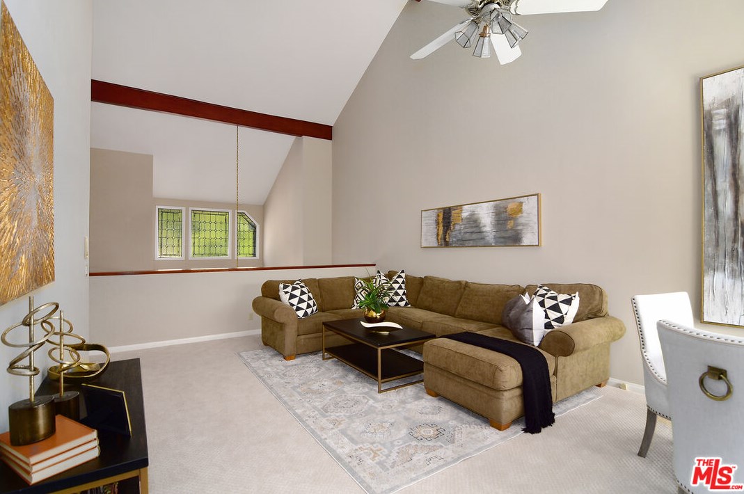4112 Nogales Dr, Los Angeles CA  91356-5114 exterior