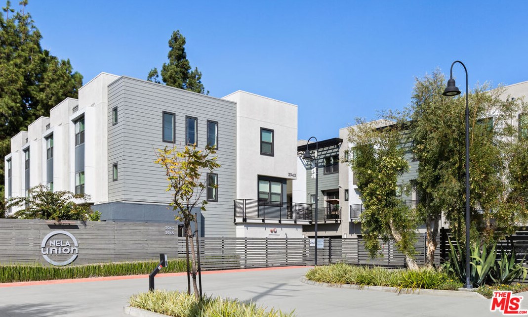 3945 Eagle Rock Blvd, Los Angeles CA  90065-3686 exterior