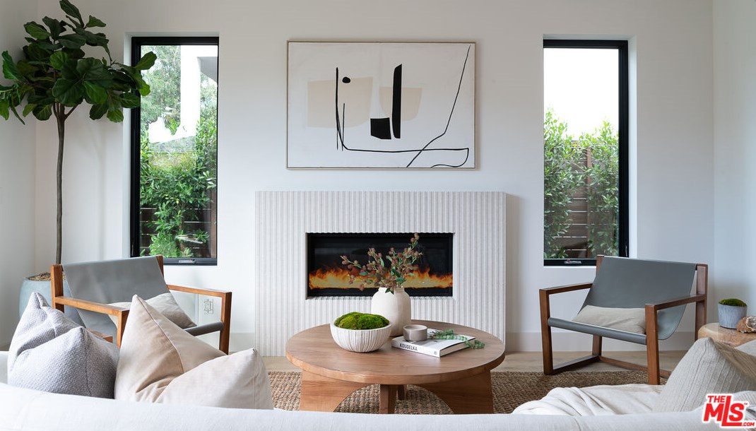 12527 Gilmore Ave, Los Angeles CA  90066-6426 exterior