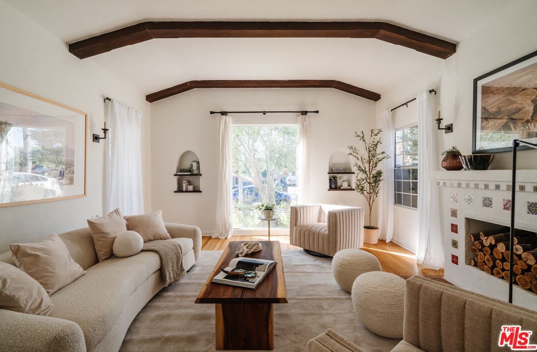 9103 Gibson St, Los Angeles CA  90034-1924 exterior