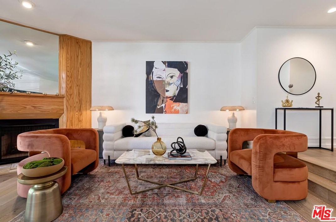 2219 Bentley Ave, Los Angeles CA  90064-1955 exterior