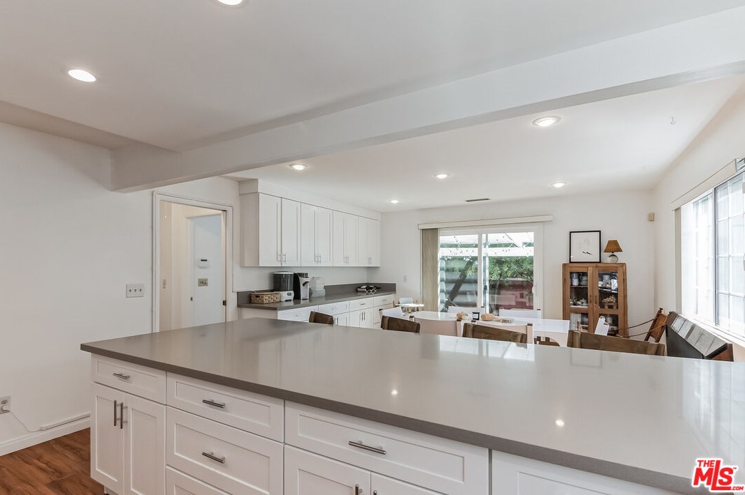 11906 Weir St, Los Angeles CA  90230-6066 exterior