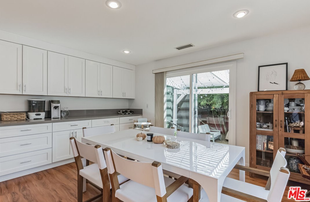 11906 Weir St, Los Angeles CA  90230-6066 exterior