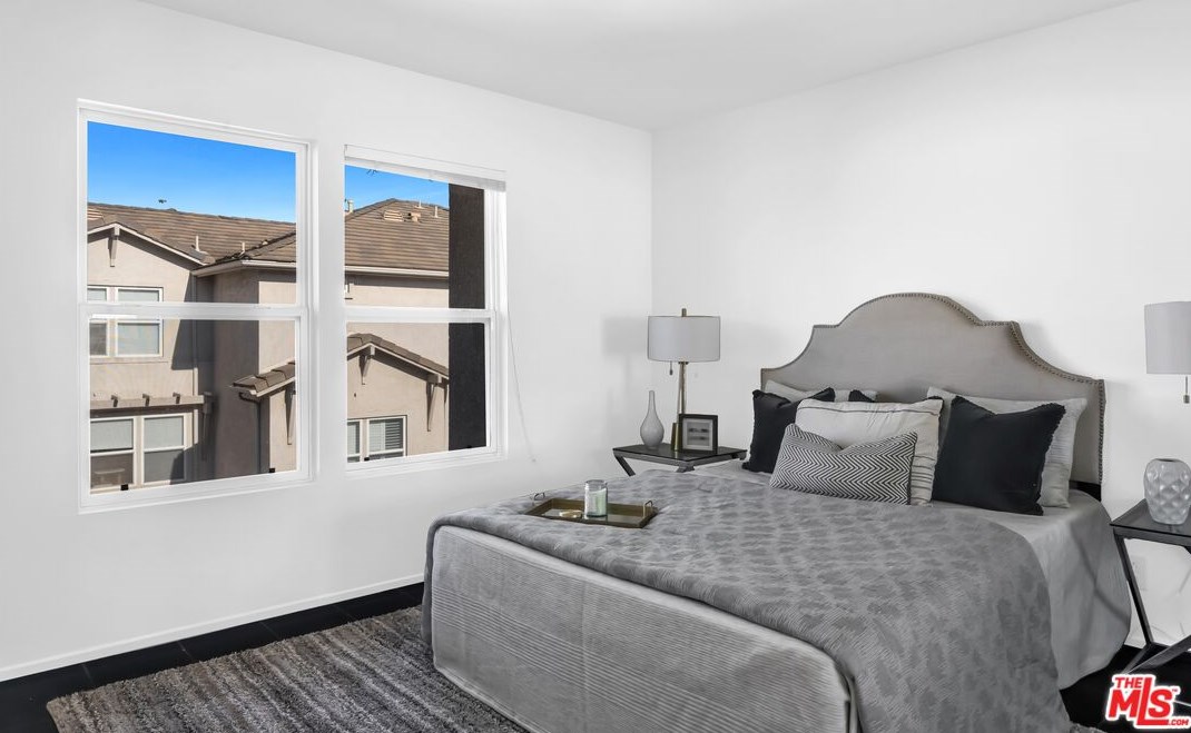 7713 Hannum Ave, Los Angeles CA  90230-6164 exterior