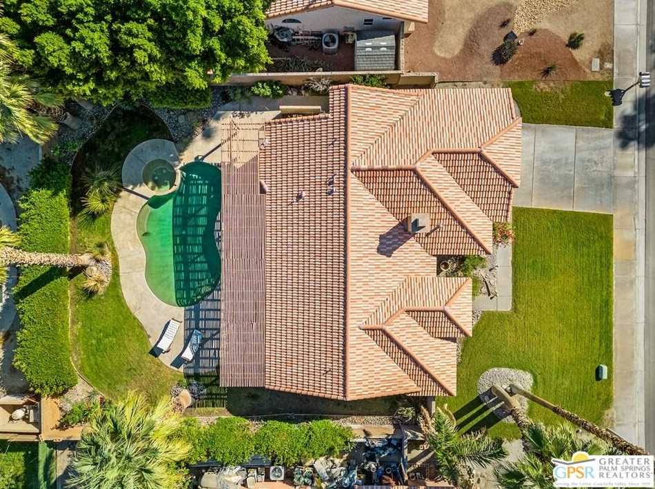 69858 Brookview Way, Cathedral City CA  92234-2505 exterior