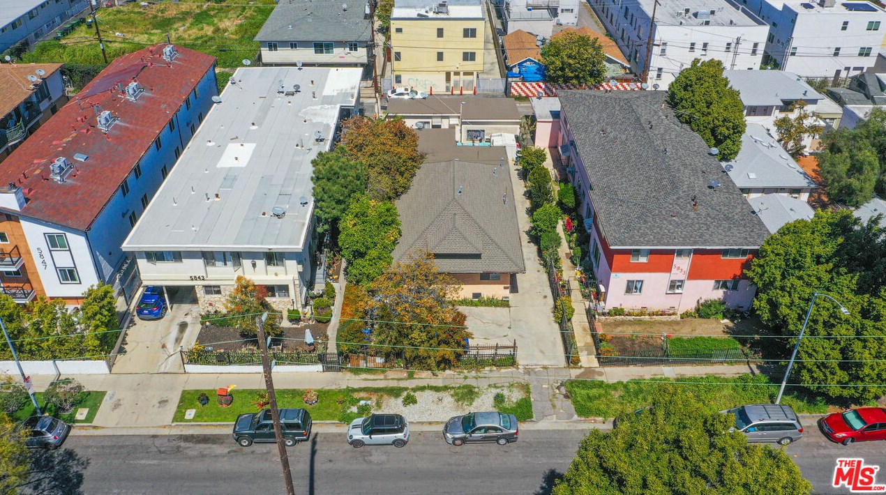 5837 Willoughby Ave, Los Angeles CA  90038-3059 exterior