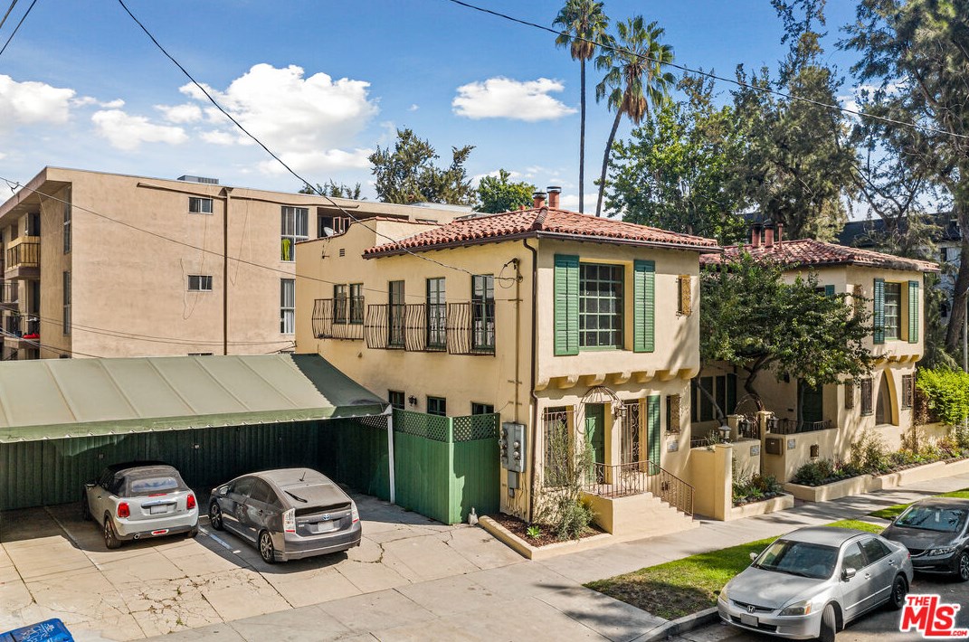 9027 Alden Dr, Los Angeles CA  exterior