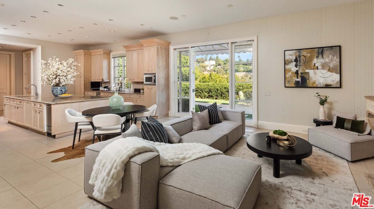 10651 Chalon Rd, Los Angeles CA  90077-3312 exterior