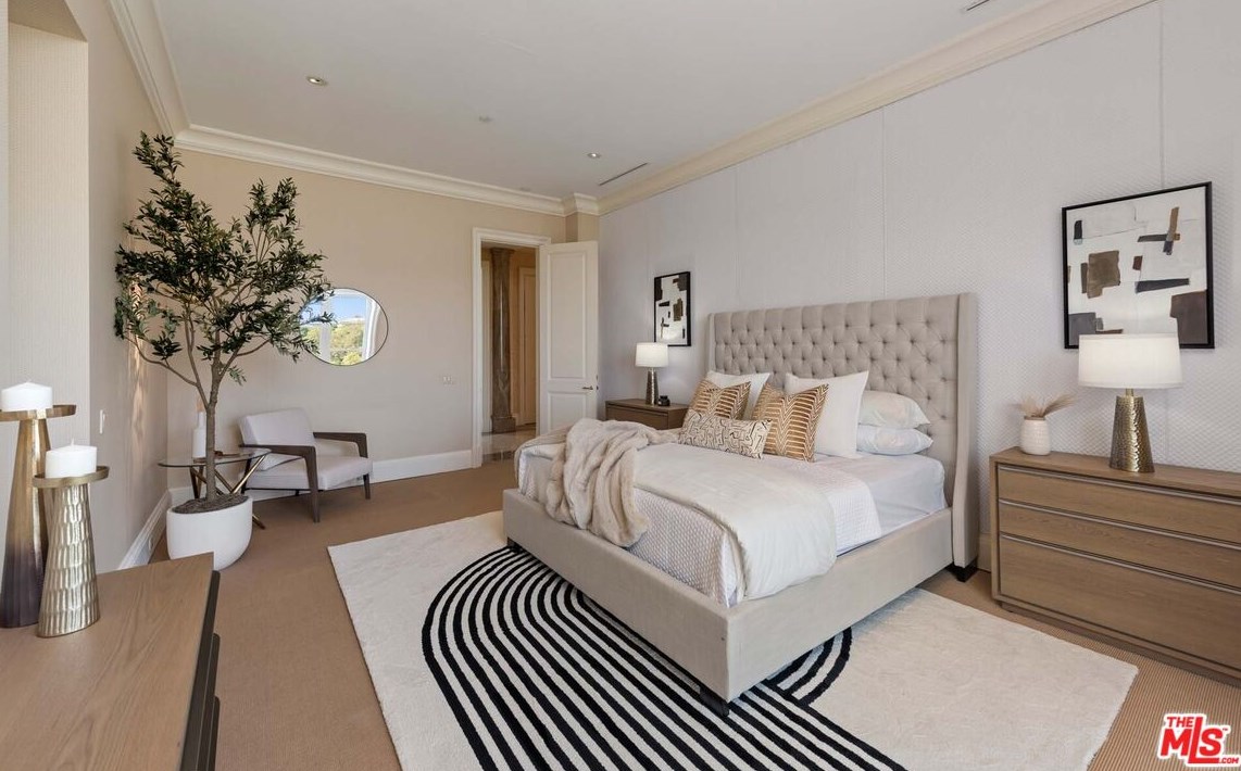 10651 Chalon Rd, Los Angeles CA  90077-3312 exterior