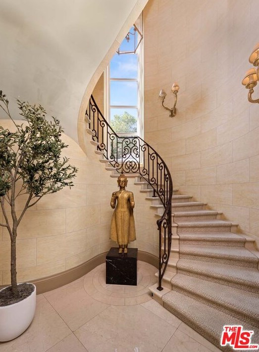 10651 Chalon Rd, Los Angeles CA  90077-3312 exterior