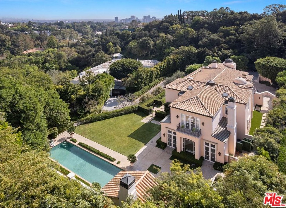 10651 Chalon Rd, Los Angeles CA  90077-3312 exterior