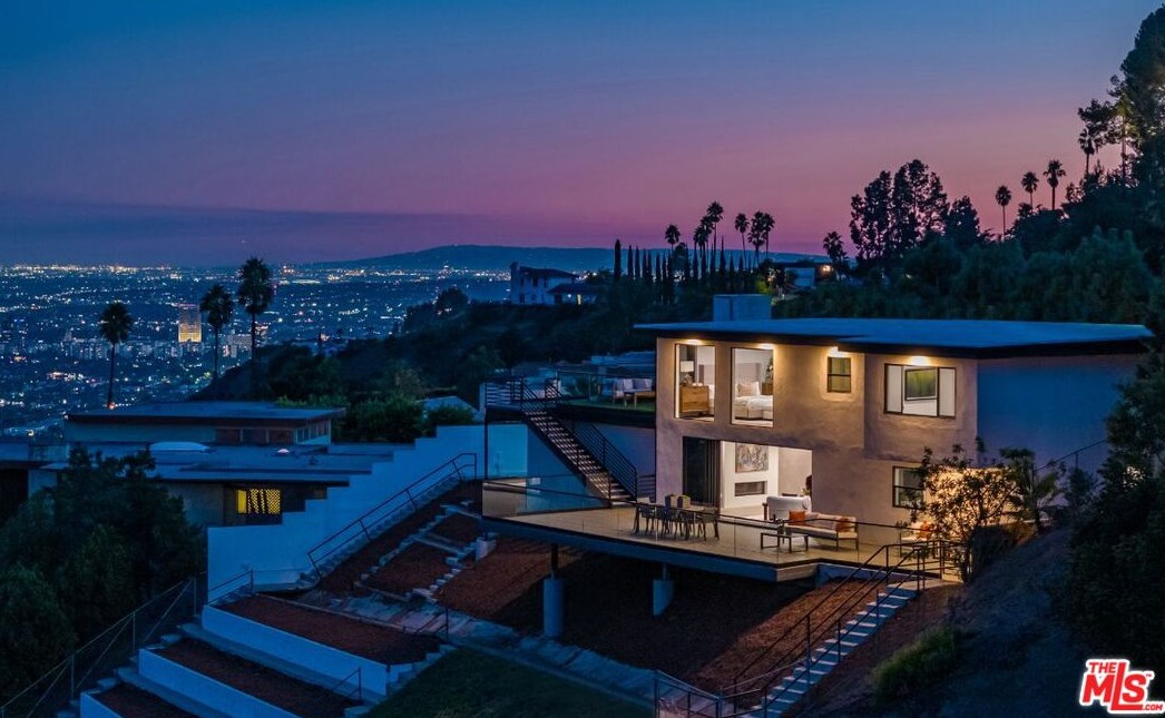 7541 Hermes Dr, Los Angeles CA  90046-1713 exterior