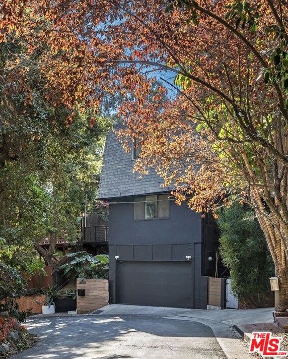 8109 Willow Glen Rd, Los Angeles CA  90046-1618 exterior