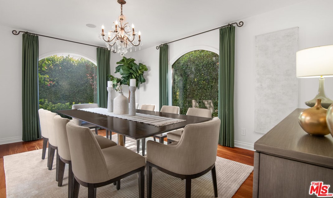 629 Gretna Green Way, Los Angeles CA  90049-4034 exterior