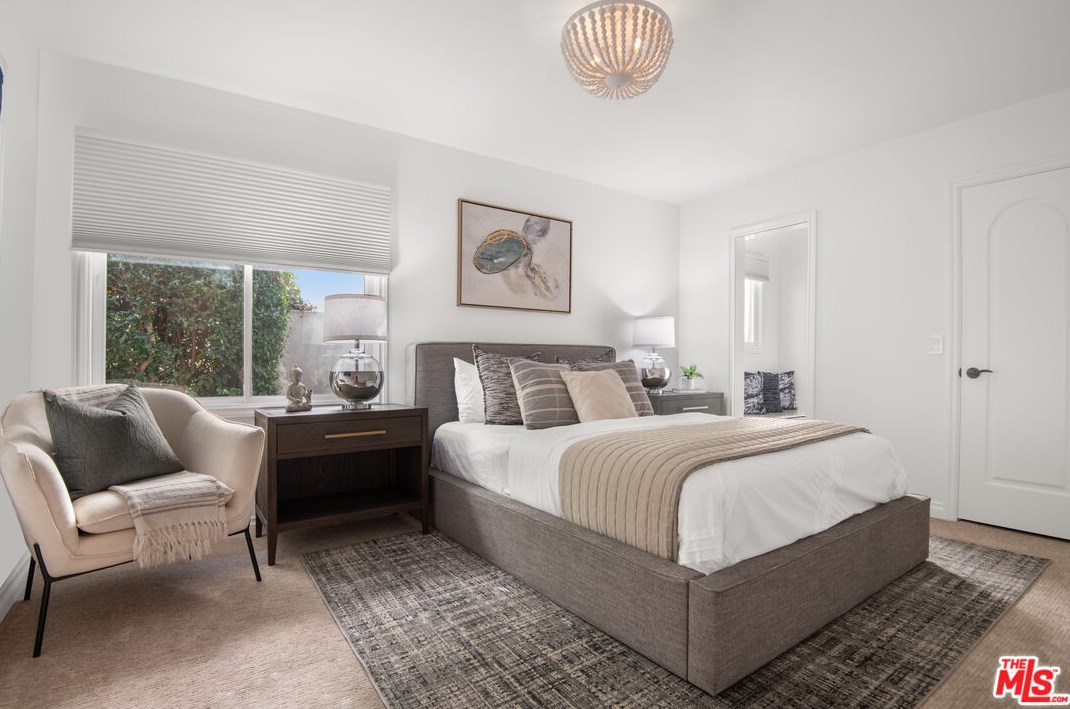 629 Gretna Green Way, Los Angeles CA  90049-4034 exterior