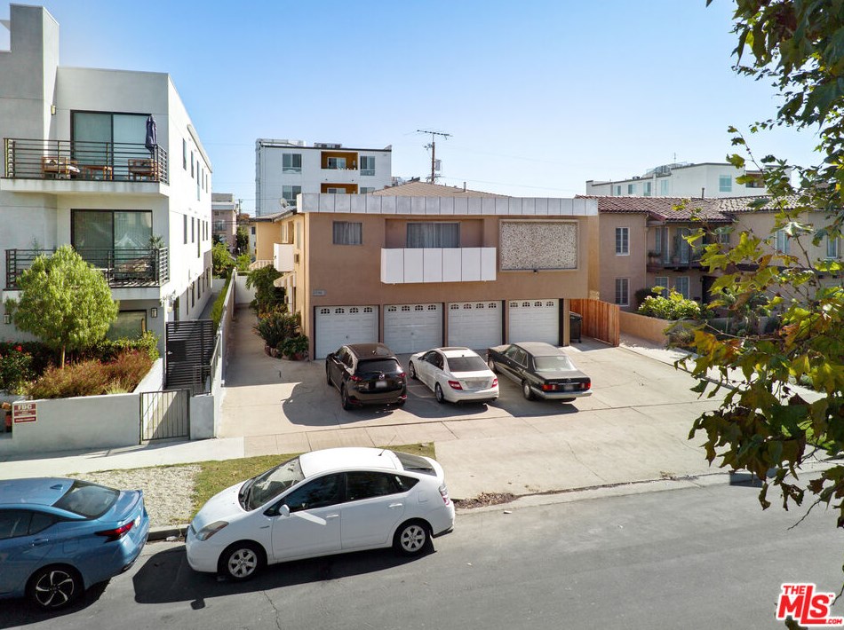 1546 Hayworth Ave, Los Angeles CA  90035-3945 exterior