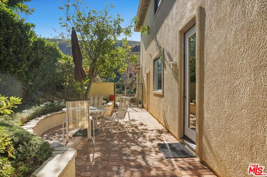 3415 Lang Ranch Pkwy, Thousand Oaks CA  91362-4959 exterior