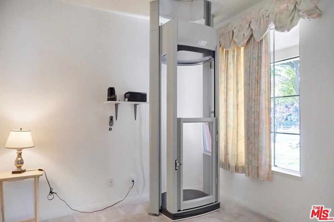 3415 Lang Ranch Pkwy, Thousand Oaks CA  91362-4959 exterior