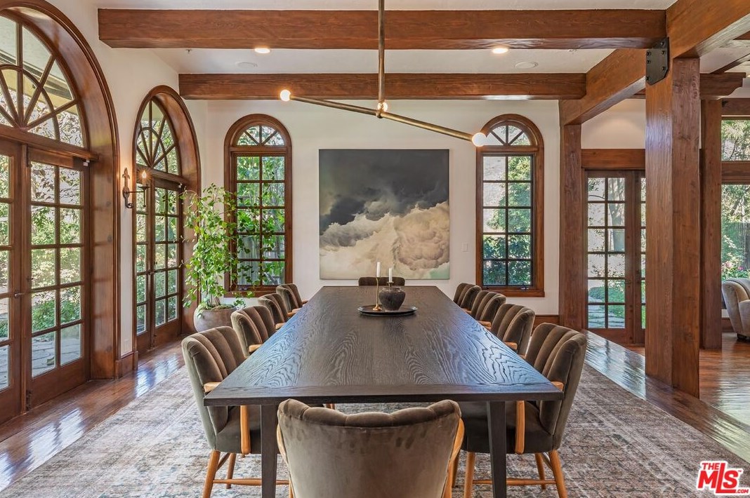 5721 Bonsall Dr, Malibu CA  90265-3816 exterior