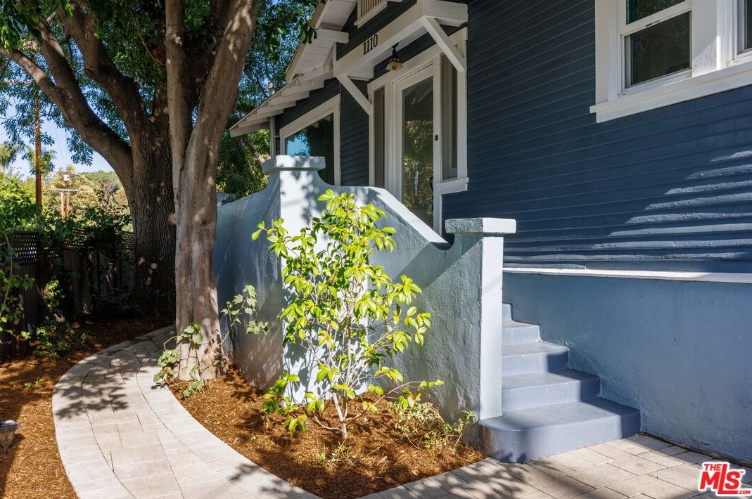 1110 Lanark St, Los Angeles CA  90041-2527 exterior