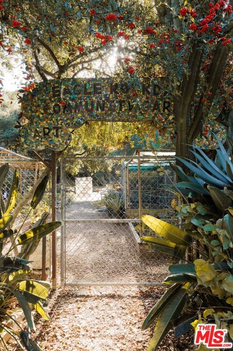 1110 Lanark St, Los Angeles CA  90041-2527 exterior