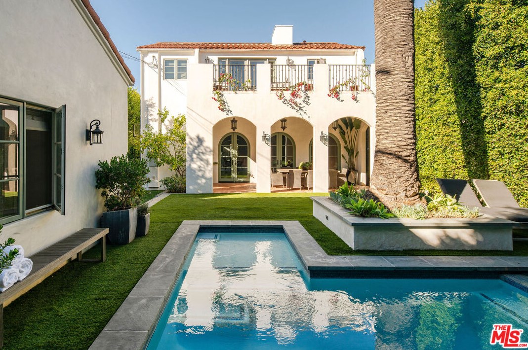 112 Edinburgh Ave, Los Angeles CA  90048-3606 exterior