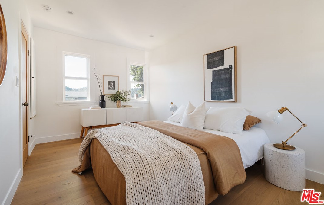 1134 Isabel St, Los Angeles CA  90065-1710 exterior