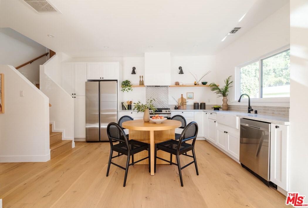 1134 Isabel St, Los Angeles CA  90065-1710 exterior