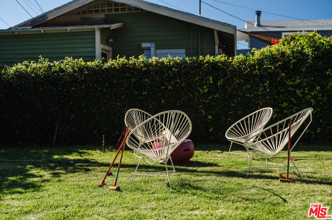 1134 Isabel St, Los Angeles CA  90065-1710 exterior