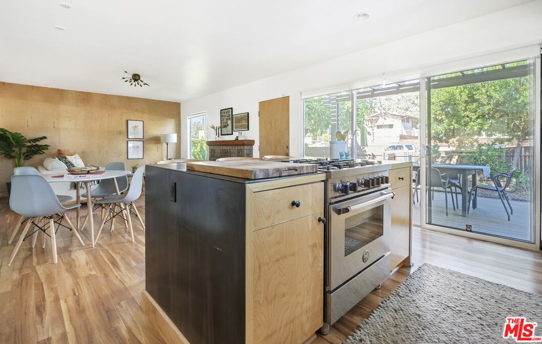 5740 Meridian St, Los Angeles CA  90042-2641 exterior