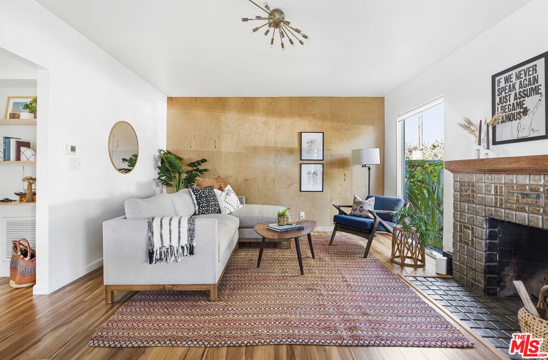 5740 Meridian St, Los Angeles CA  90042-2641 exterior
