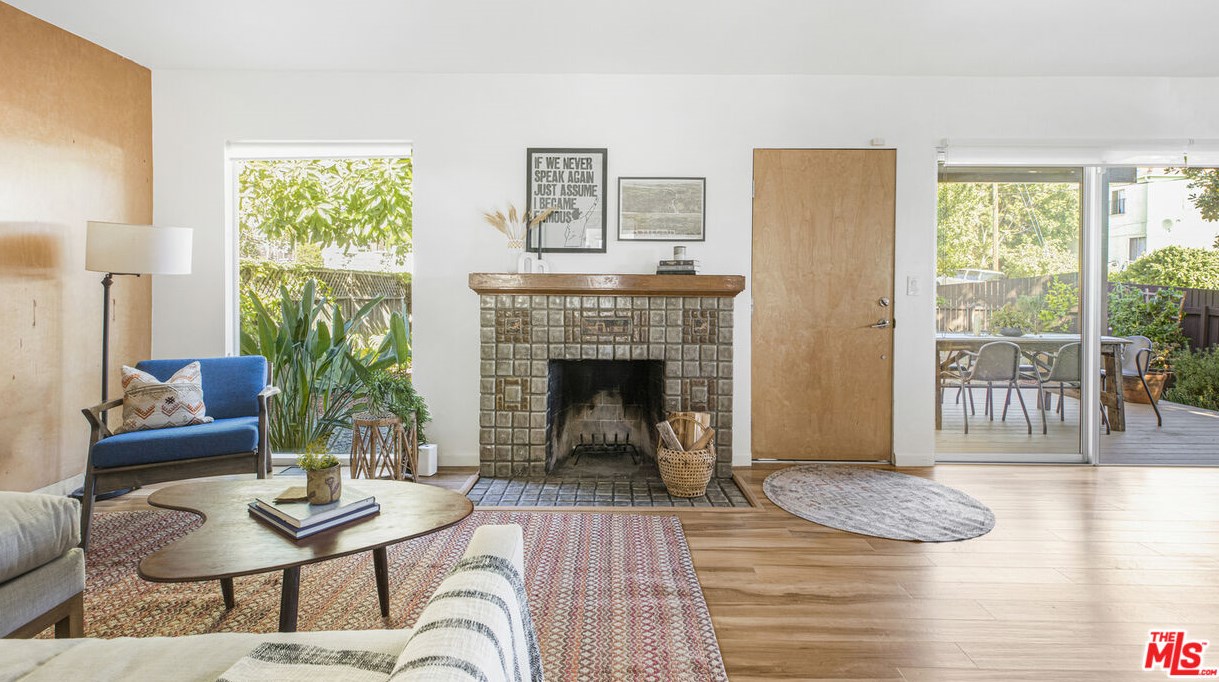 5740 Meridian St, Los Angeles CA  90042-2641 exterior
