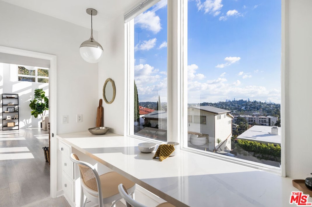 3631 Amesbury Rd, Los Angeles CA  90027-1303 exterior