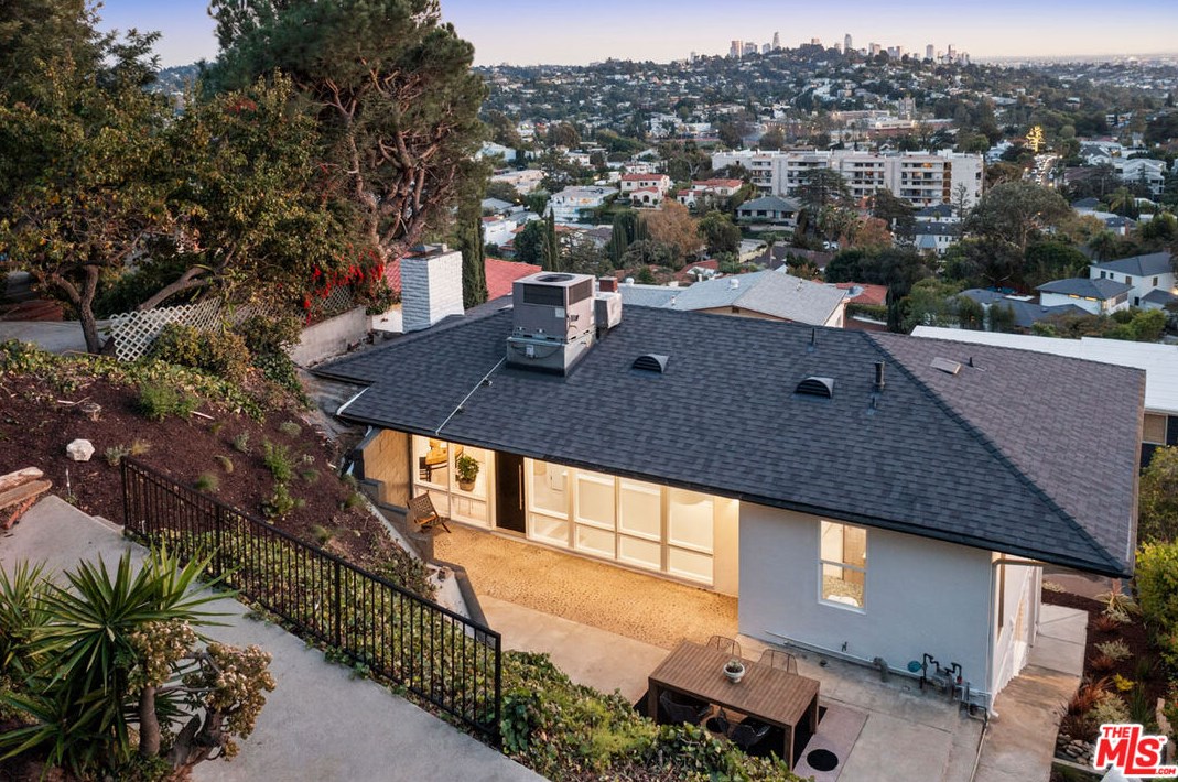 3631 Amesbury Rd, Los Angeles CA  90027-1303 exterior