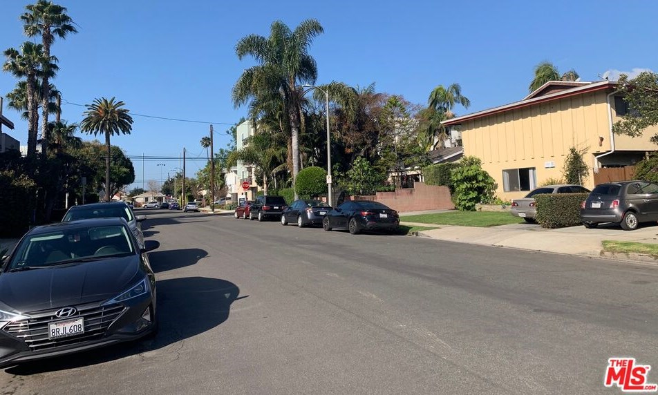 12769 Matteson Ave, Los Angeles CA  90066-4020 exterior