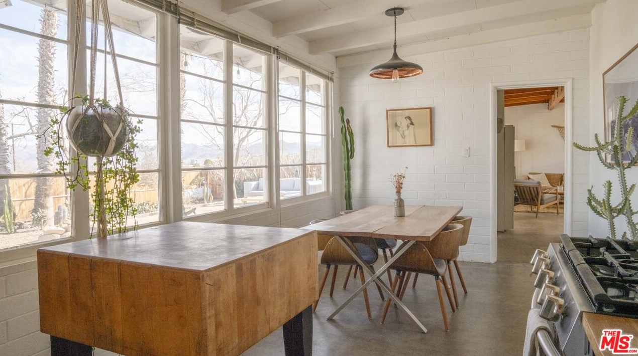 4696 Joshua Cove Dr, Joshua Tree CA  92252-1548 exterior